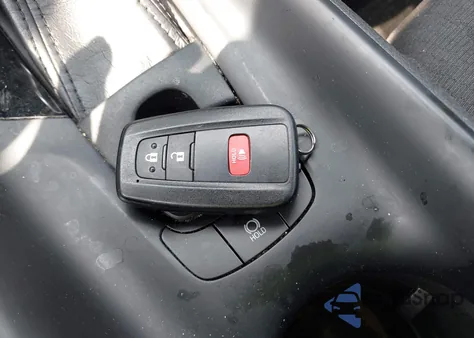 2018 Toyota C-Hr Xle Premium from USA, damaged, VIN NMTKHMBX6JR035089